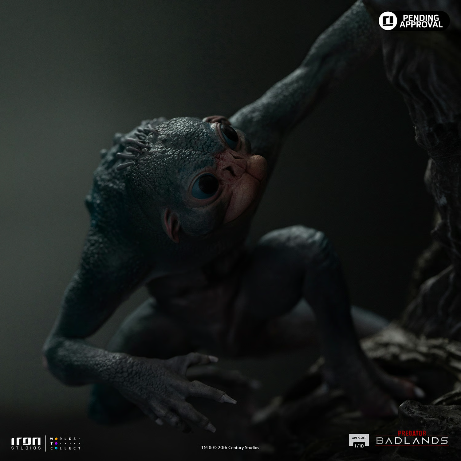 Dek & Thia Statue by Iron Studios