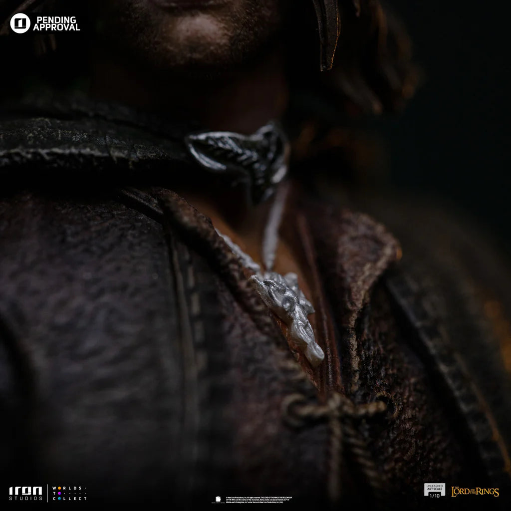 Aragorn Unleashed Statue by Iron Studios