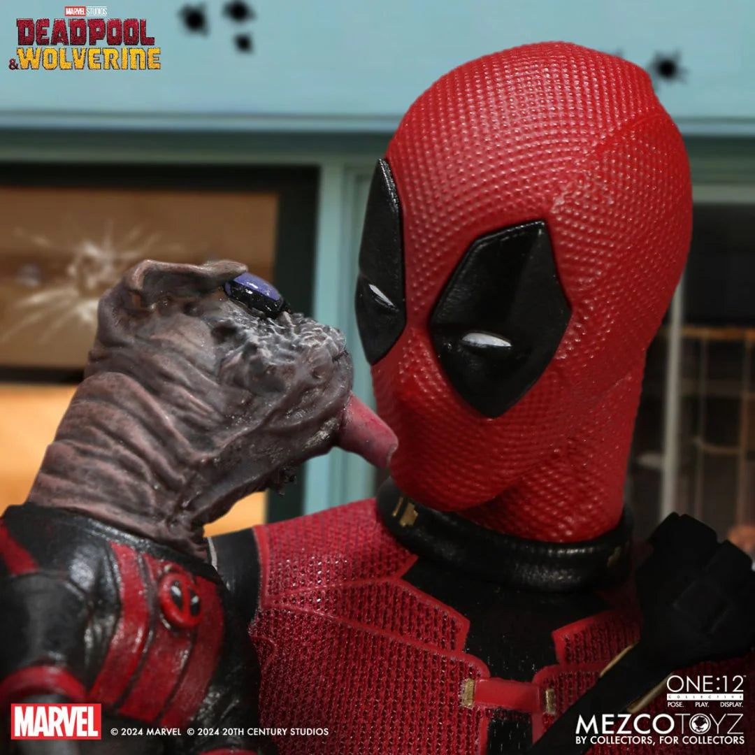 Deadpool & Wolverine: Deadpool Deluxe Edition One:12 Collective Action Figure