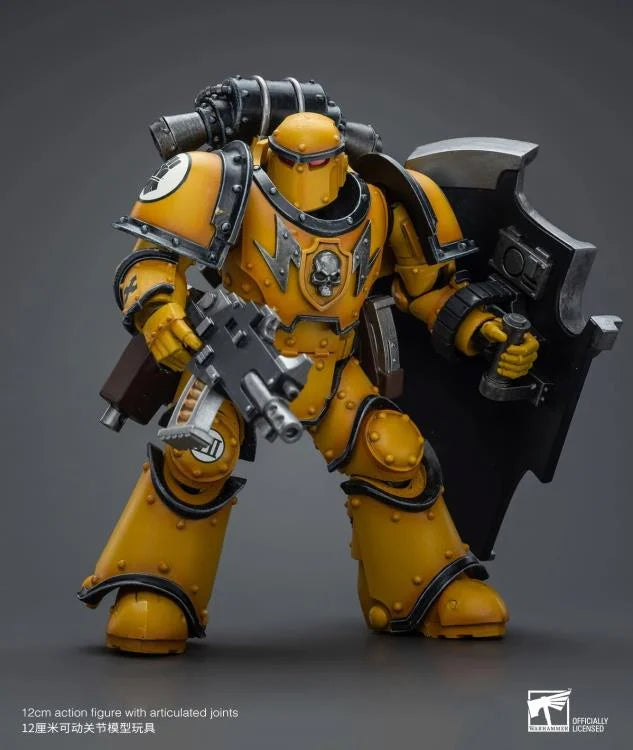 Warhammer: The Horus Heresy Imperial Fists Legion MkIII Breacher Squad Legion Breacher with Graviton Gun 1/18 Scale Action Figure