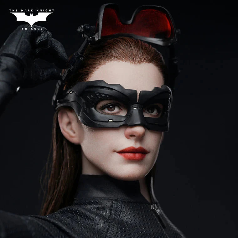 The Dark Knight Rises Catwoman 1/6 Collectible Figure By INART