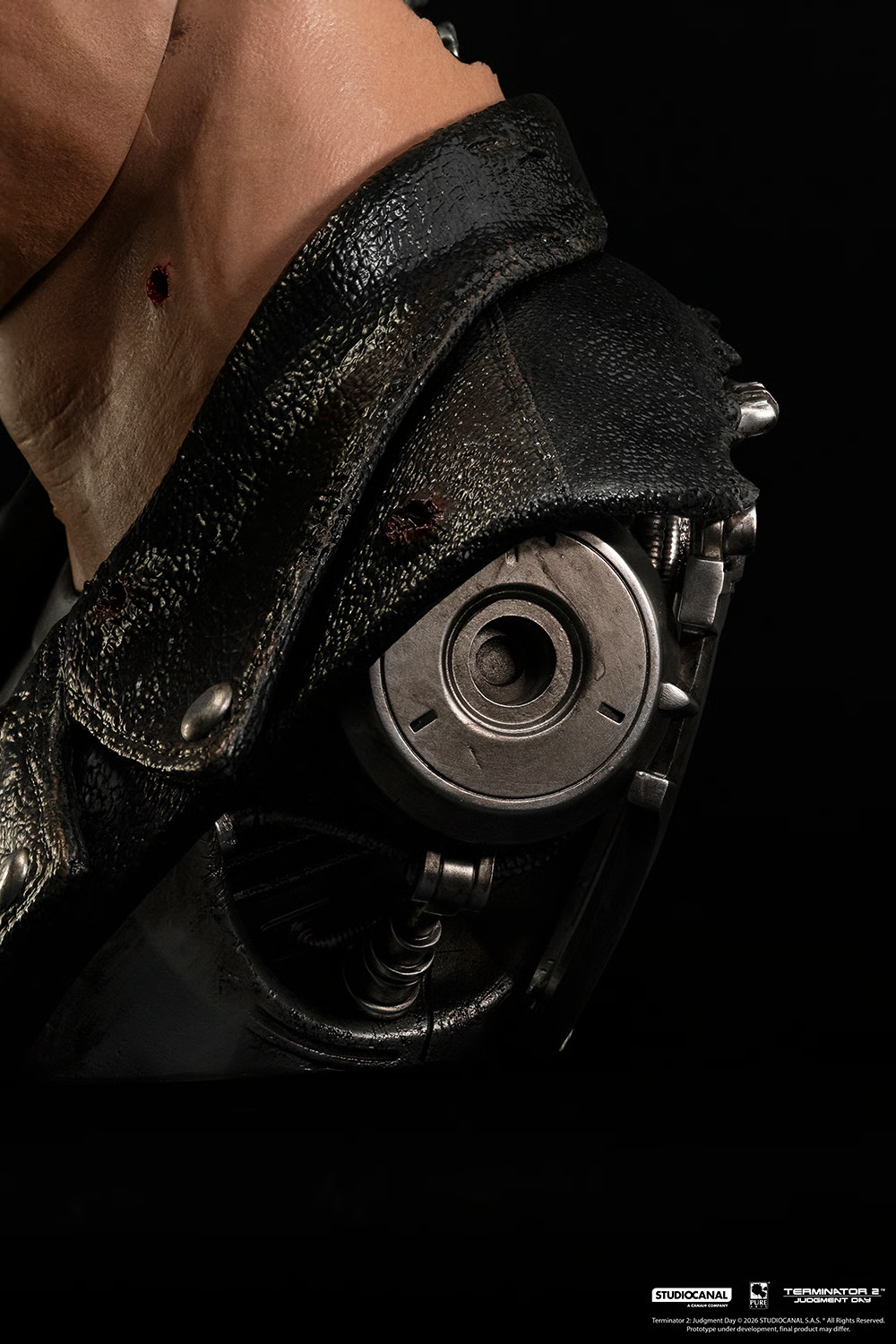T-800 Model 101 (Battle Damaged) Art Mask Life-Size Bust by PureArts