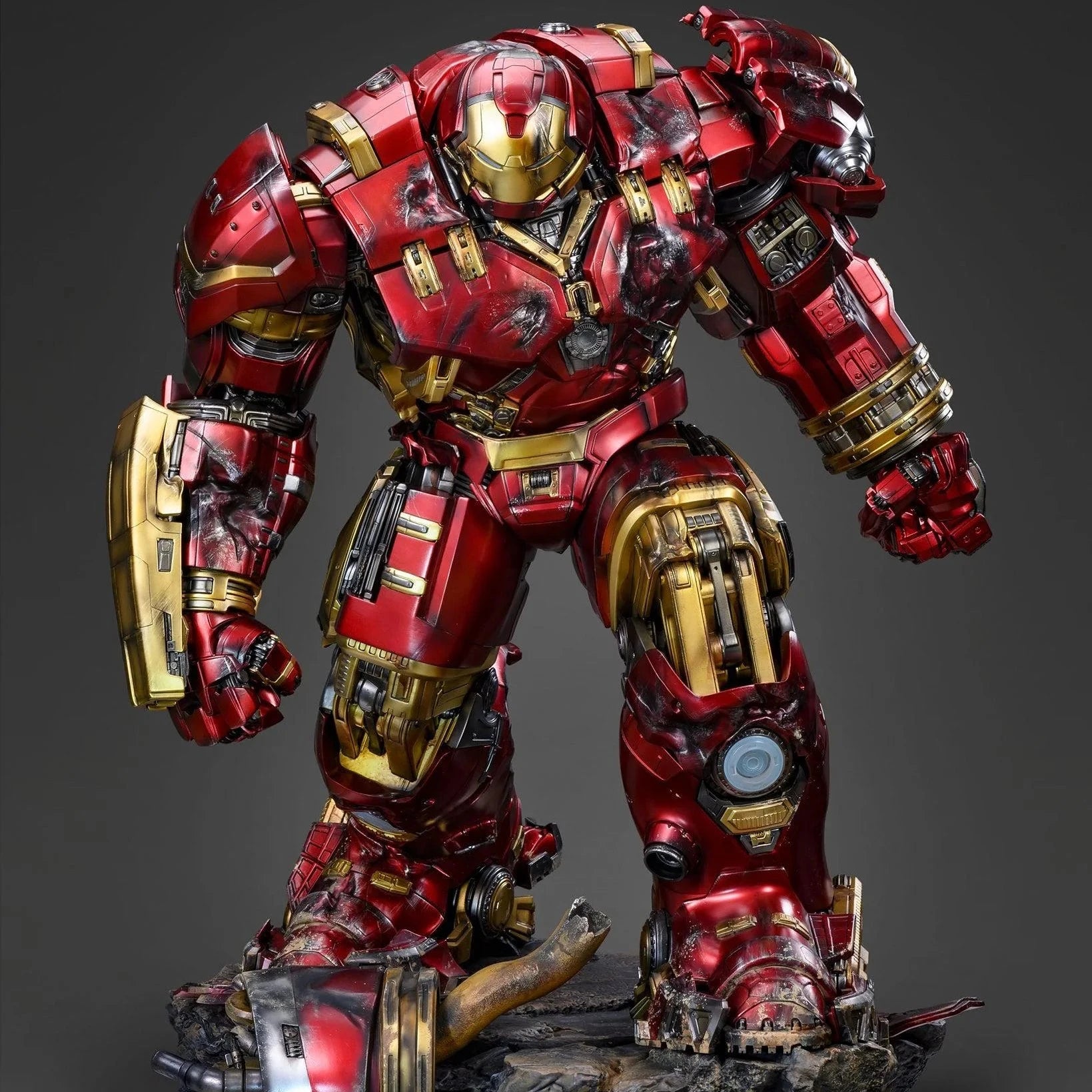 Queen Studios Iron Man Hulkbuster Mark 44 1/4 Scale Statue
