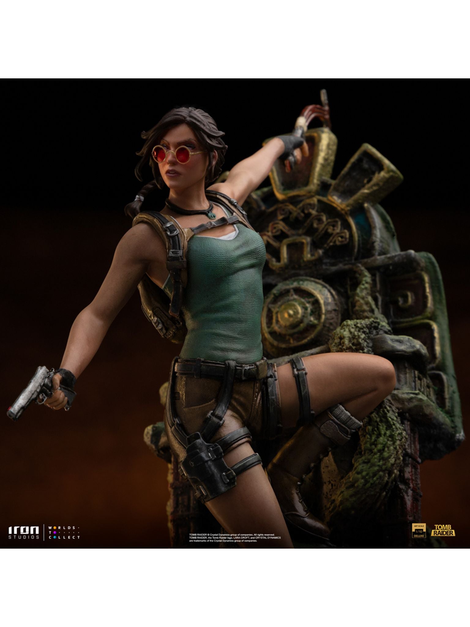 Lara Croft (Tomb Raider) 1/10 Statue by Iron Studios