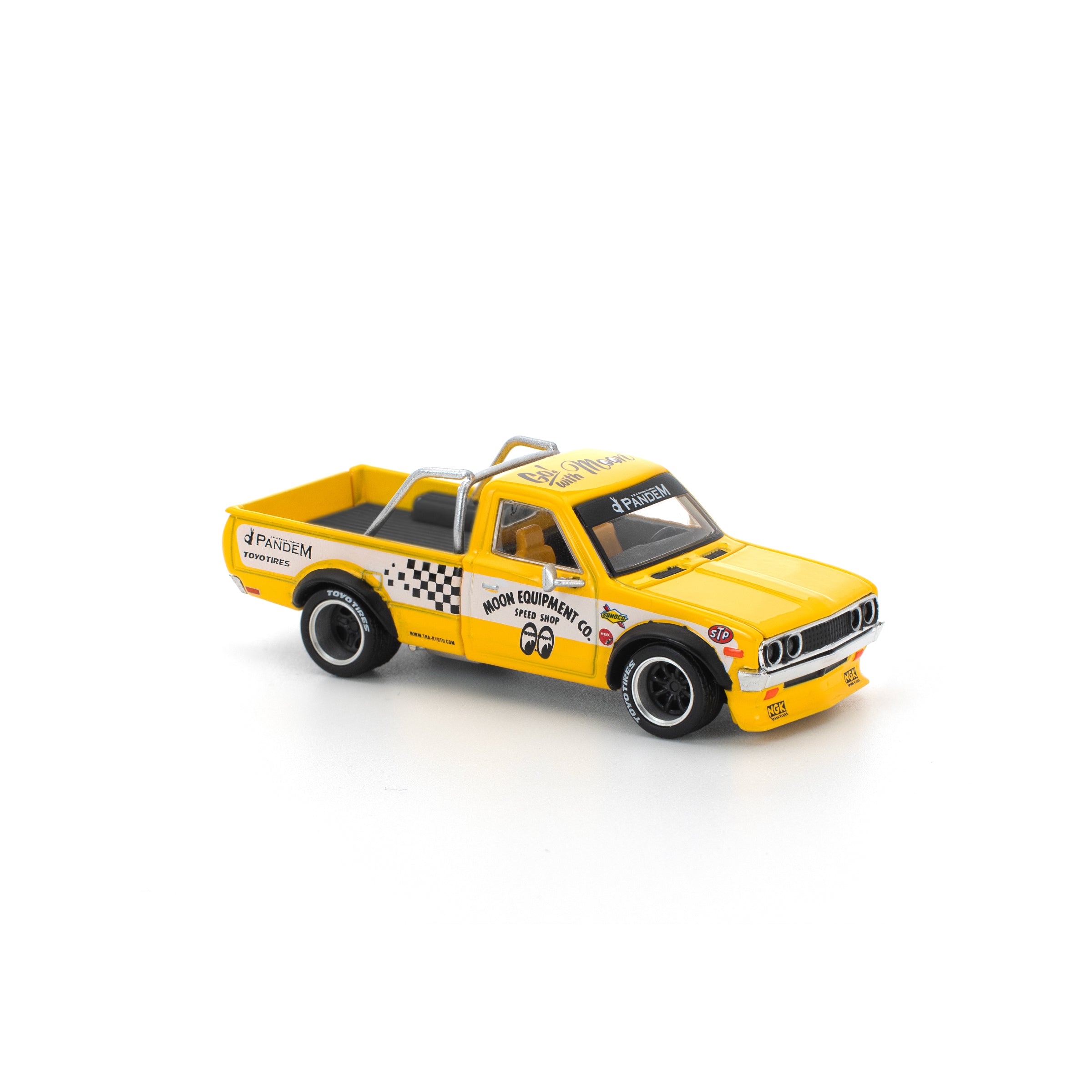 PANDEM DATSUN 620 MOONEYES PR64050 by Pop Race