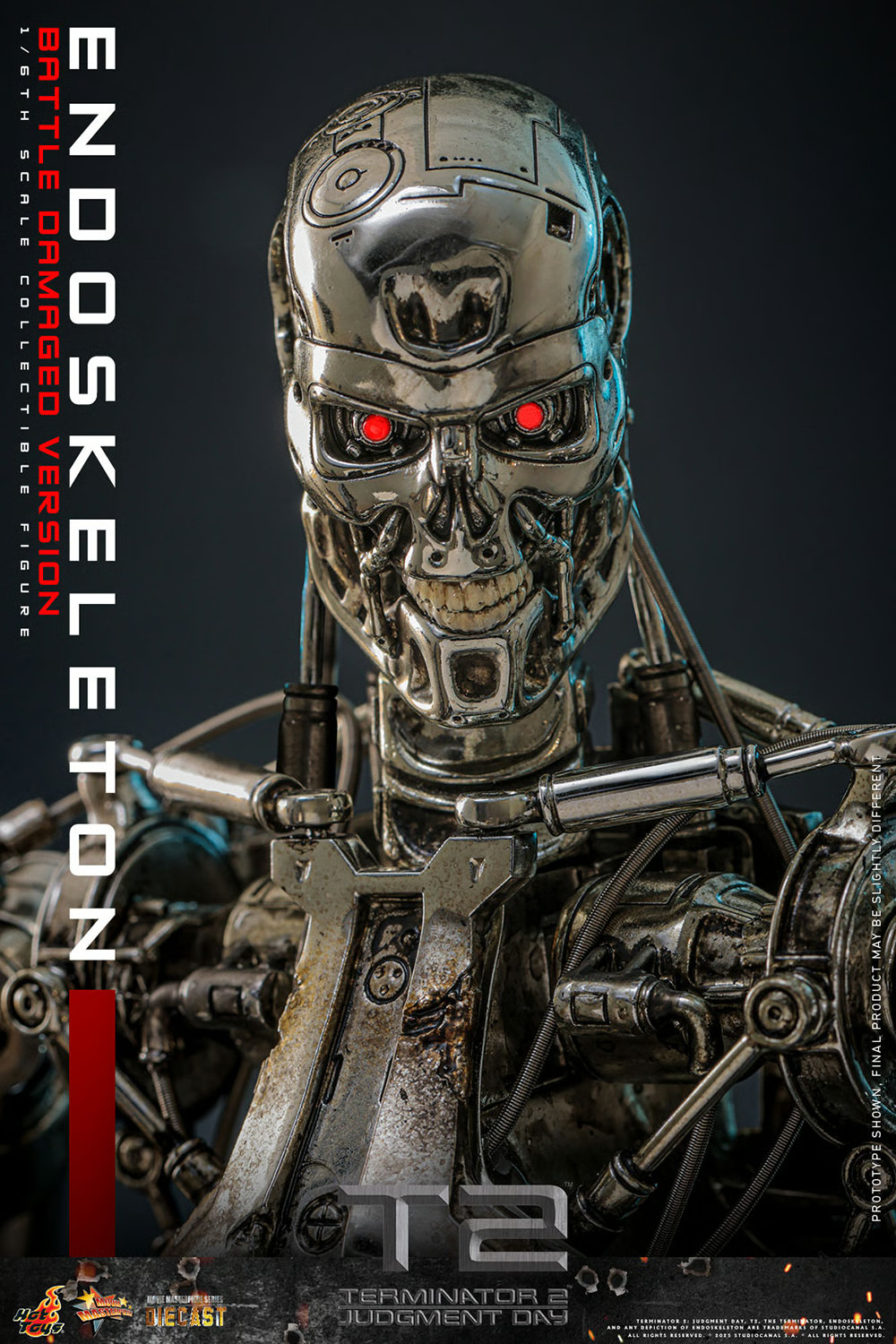 Endoskeleton (Battle Damaged Version) Sixth Scale Figure by Hot Toys