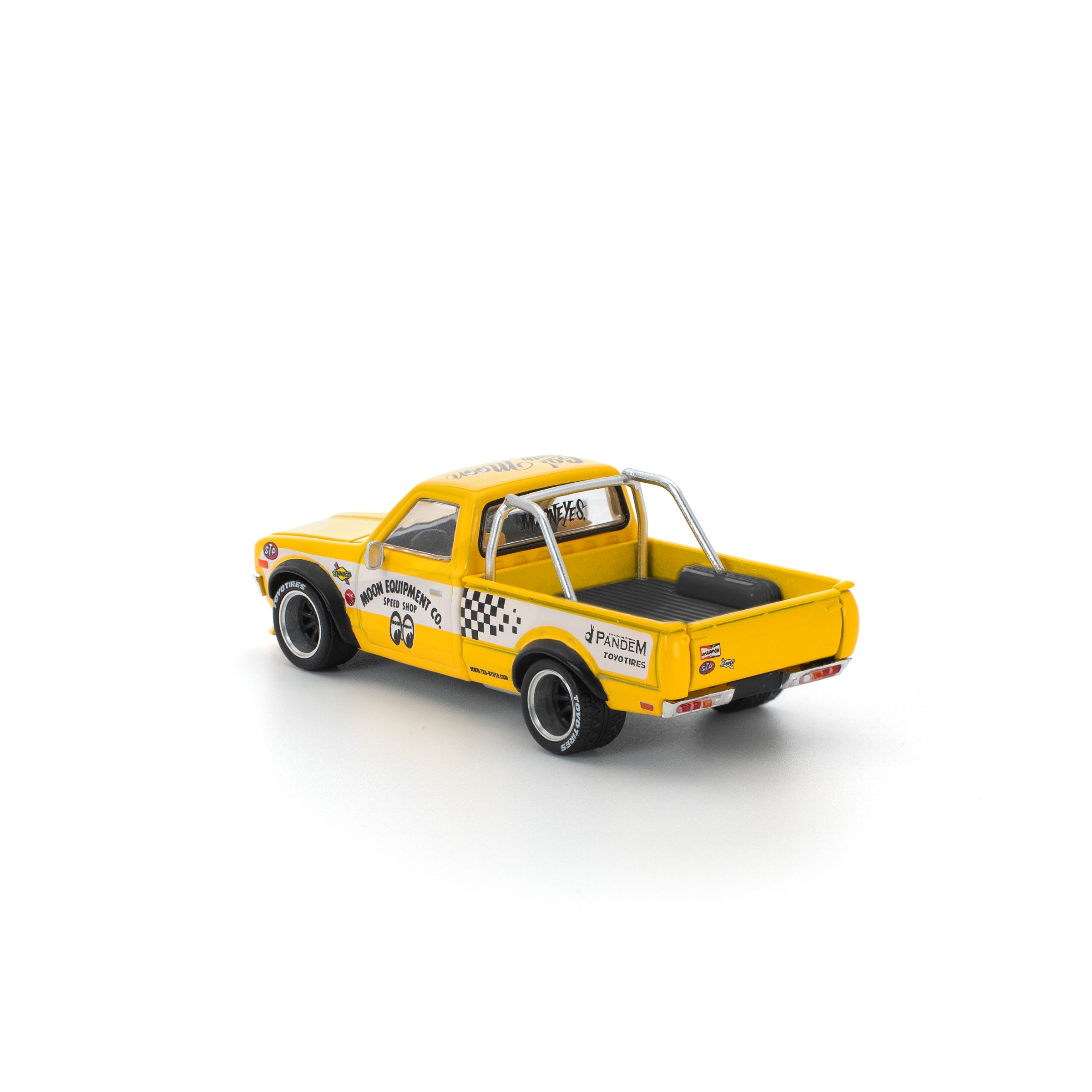 PANDEM DATSUN 620 MOONEYES PR64050 by Pop Race