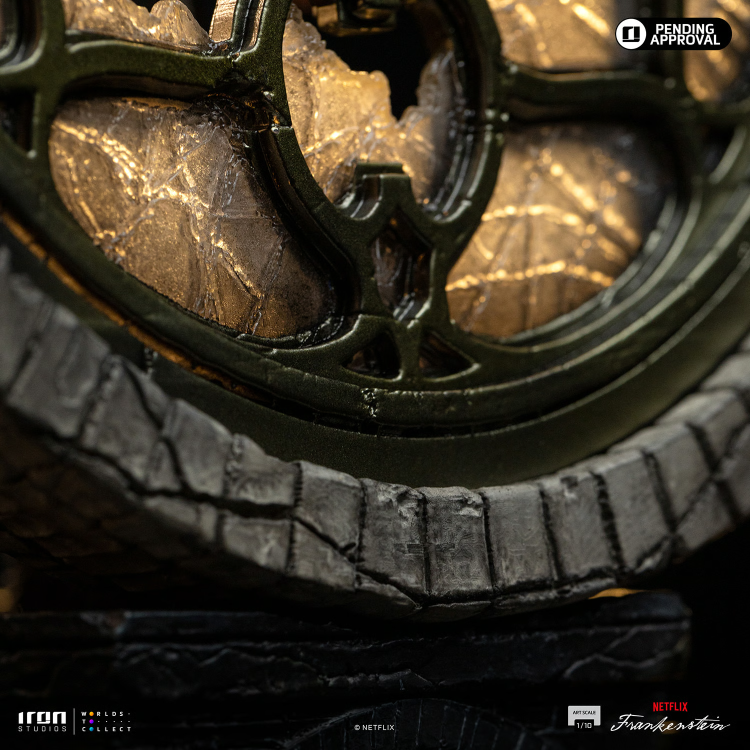 Frankenstein’s Monster Statue by Iron Studios