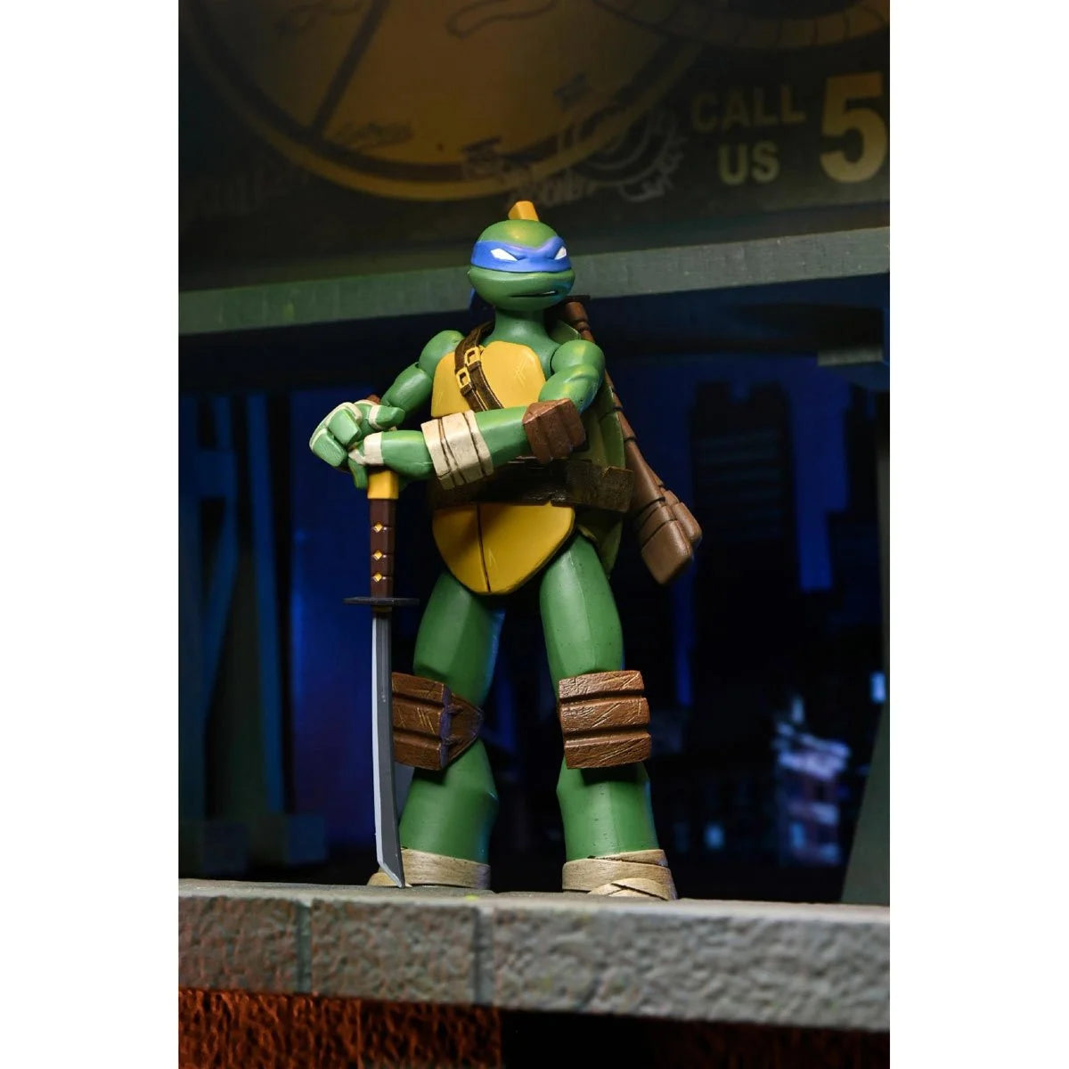 Teenage Mutant Ninja Turtles (2012 Cartoon) Ultimate Leonardo Action Figure