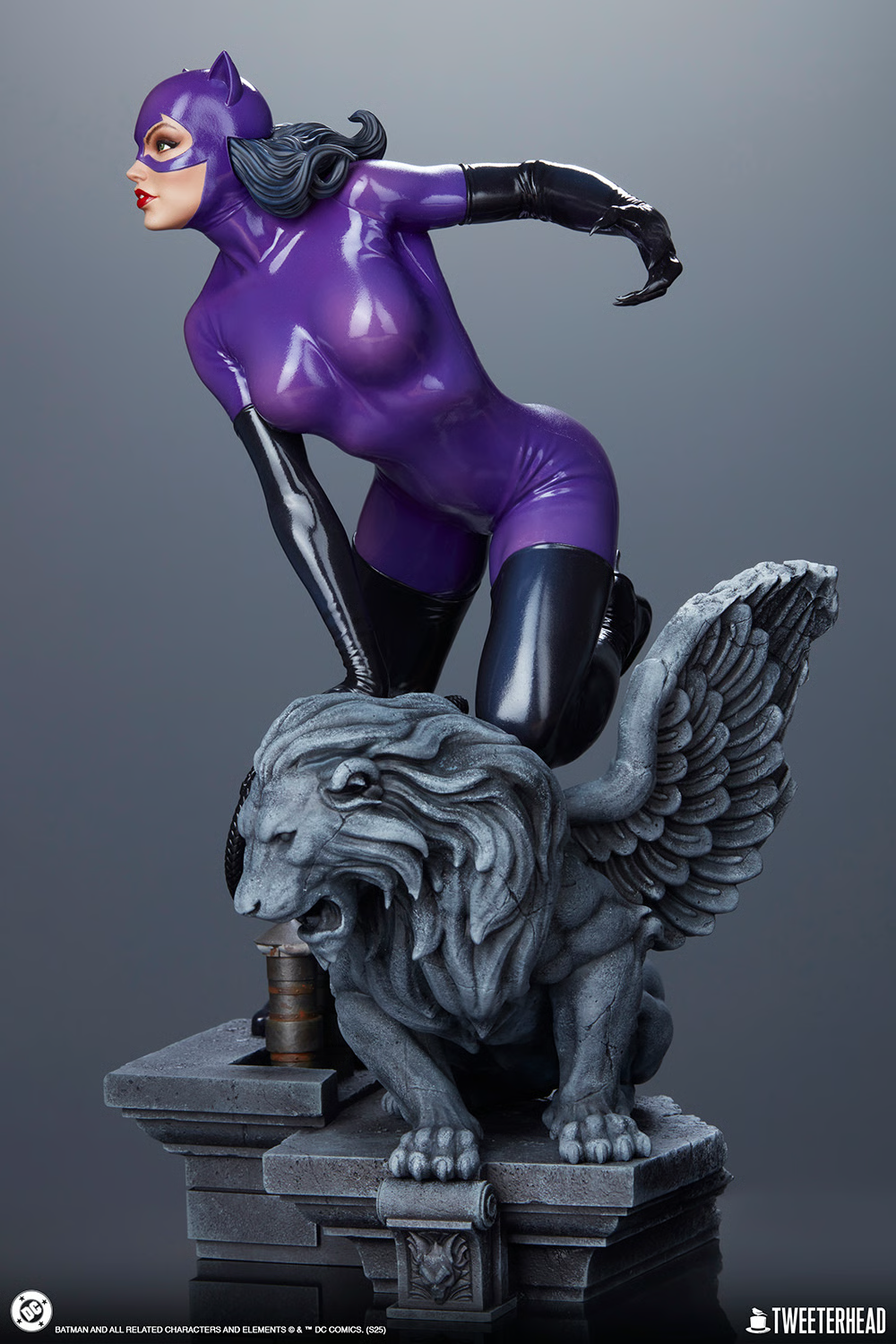 Catwoman (Purple Edition) Quarter Scale Maquette by Tweeterhead