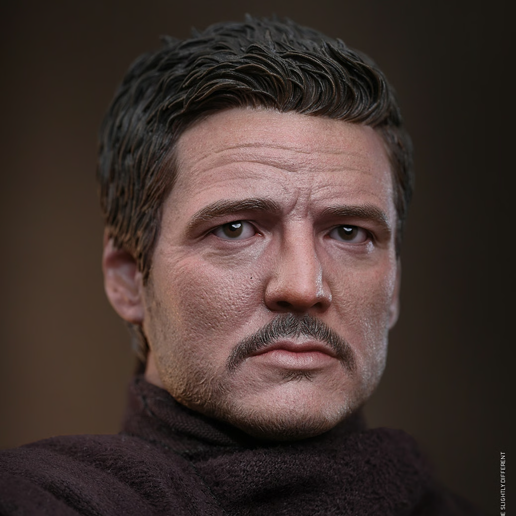 The Mandalorian and Grogu (Deluxe Version) Sixth Scale Figure by Hot Toys