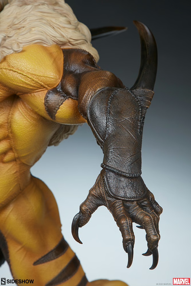 Sabretooth Premium Format Figure by Sideshow Collectibles