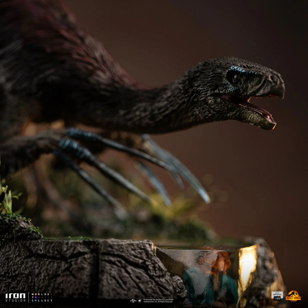 Therizinosaurus (Jurassic Park) Demi Art Scale 1/20 Statue by Iron Studios