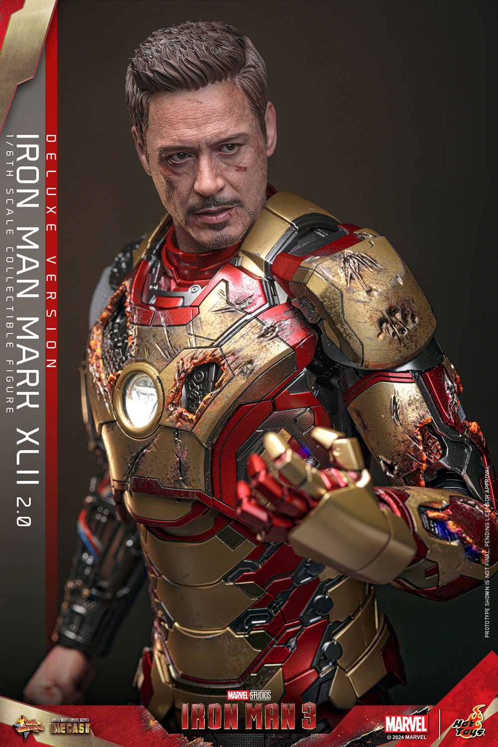 IRON MAN MARK XLII (2.0) DELUXE Sixth Scale Figure by Hot Toys