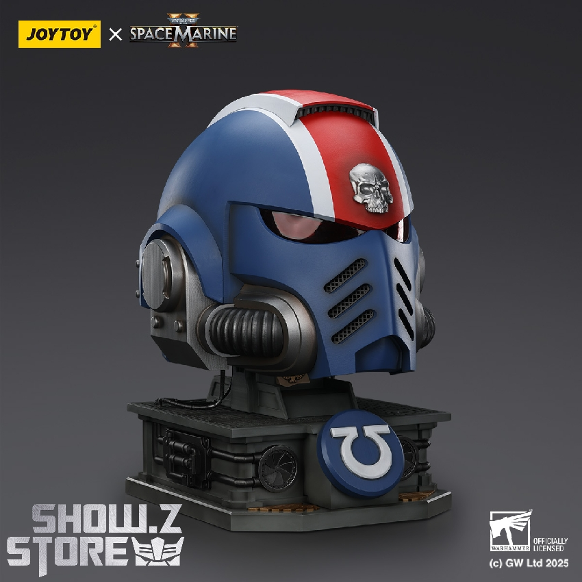 JOYTOY JT01697 1/1 Warhammer 40 Ultramarines Lieutenant Titus' MKX Helmet & Display Stand