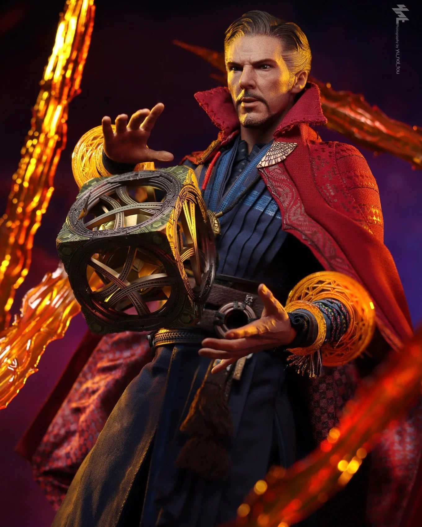 Hot Toys Spider-Man: No Way Home Dr. Strange figure