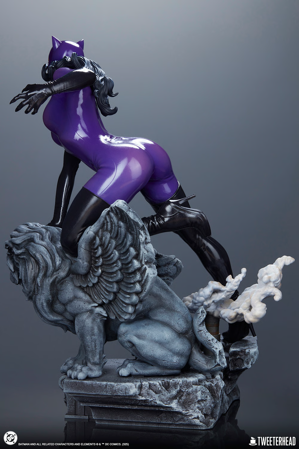 Catwoman (Purple Edition) Quarter Scale Maquette by Tweeterhead