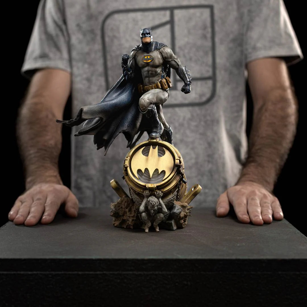 CCXP 23 Exclusive DC Comics Batman Deluxe 1/10th Scale Statue By Iron Studios