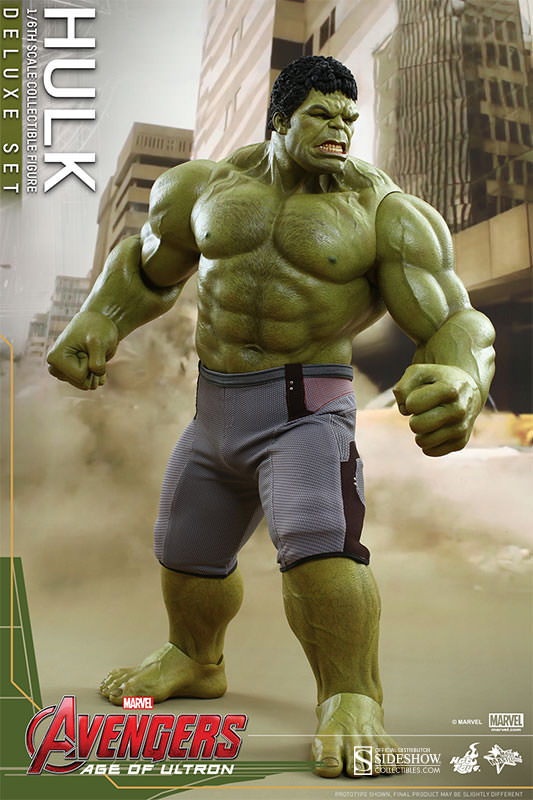 Hulk Deluxe Sixth Scale Figure by Hot Toys