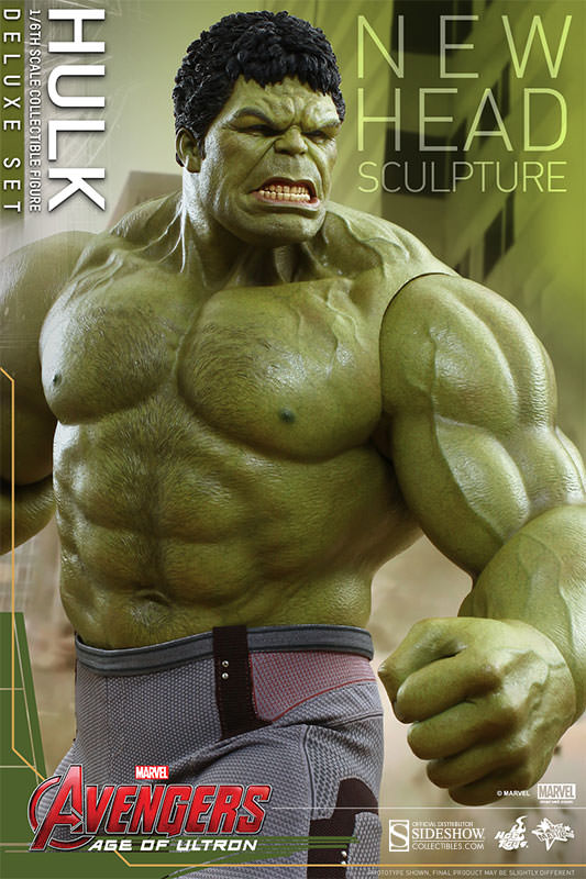Hulk Deluxe Sixth Scale Figure by Hot Toys