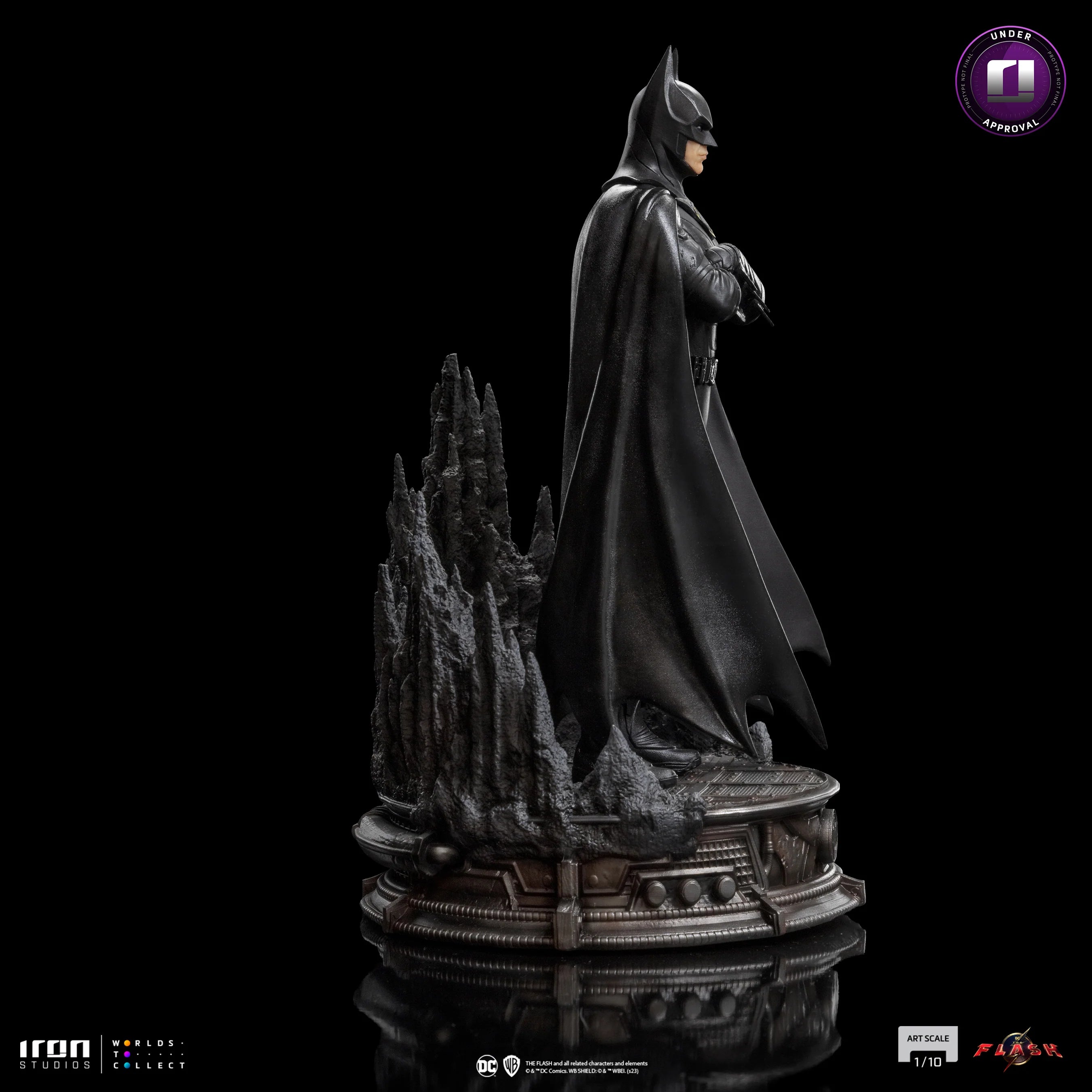 The Flash Batman Deluxe 1:10 Scale Statue