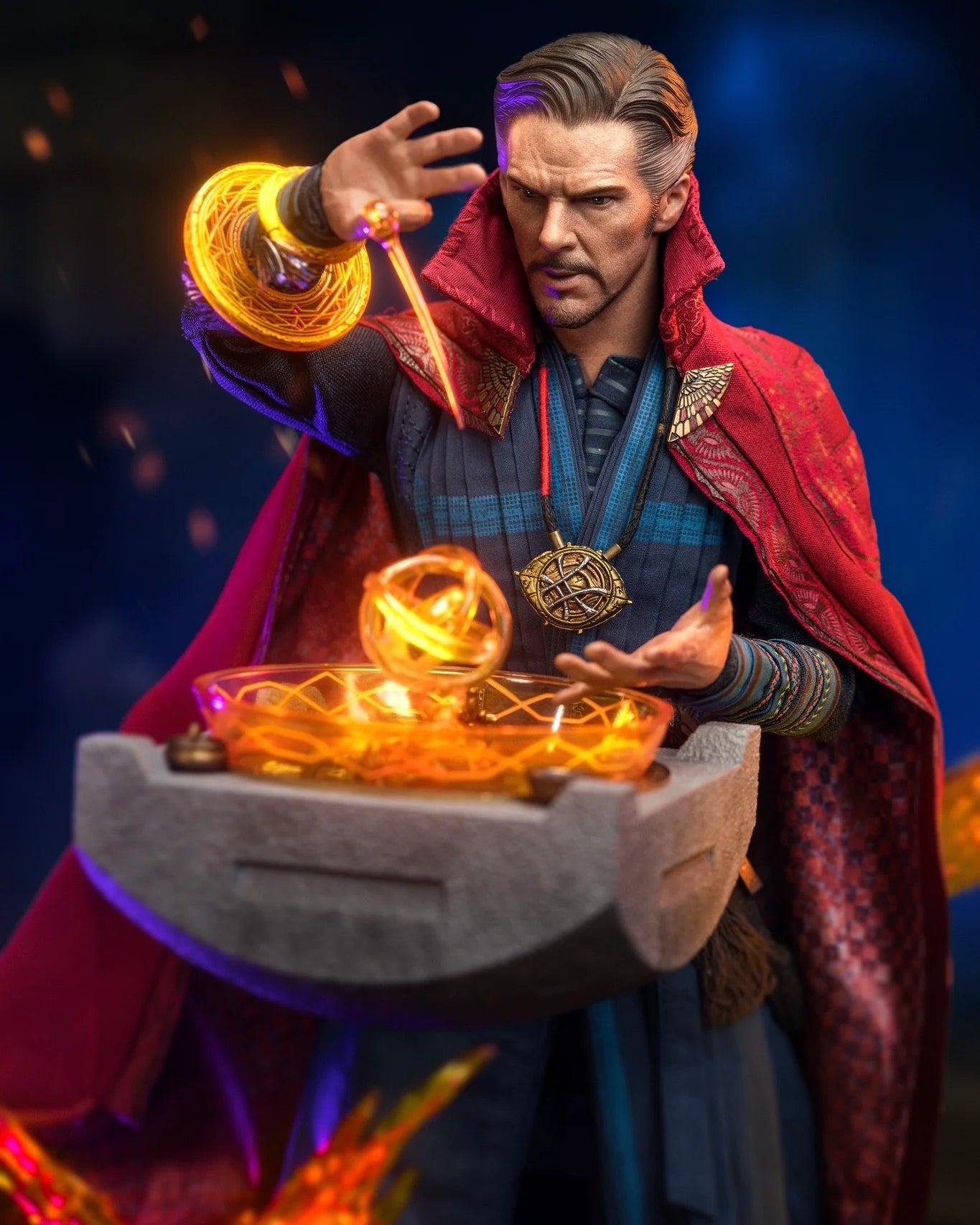 Hot Toys Spider-Man: No Way Home Dr. Strange figure