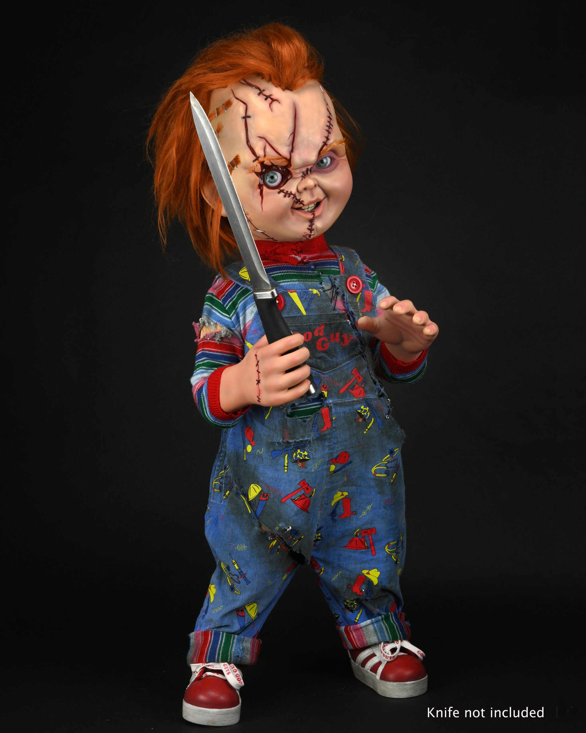 Chucky Doll shops (includes knife)