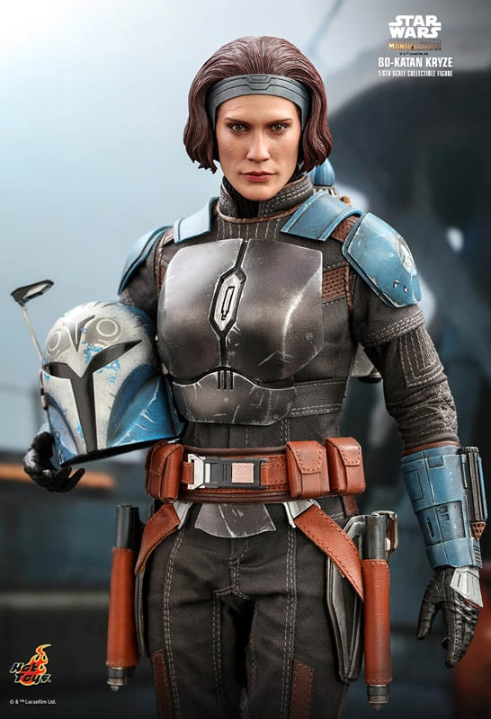 Bo-Katan Kryze™ Sixth Scale Figure by Hot Toys