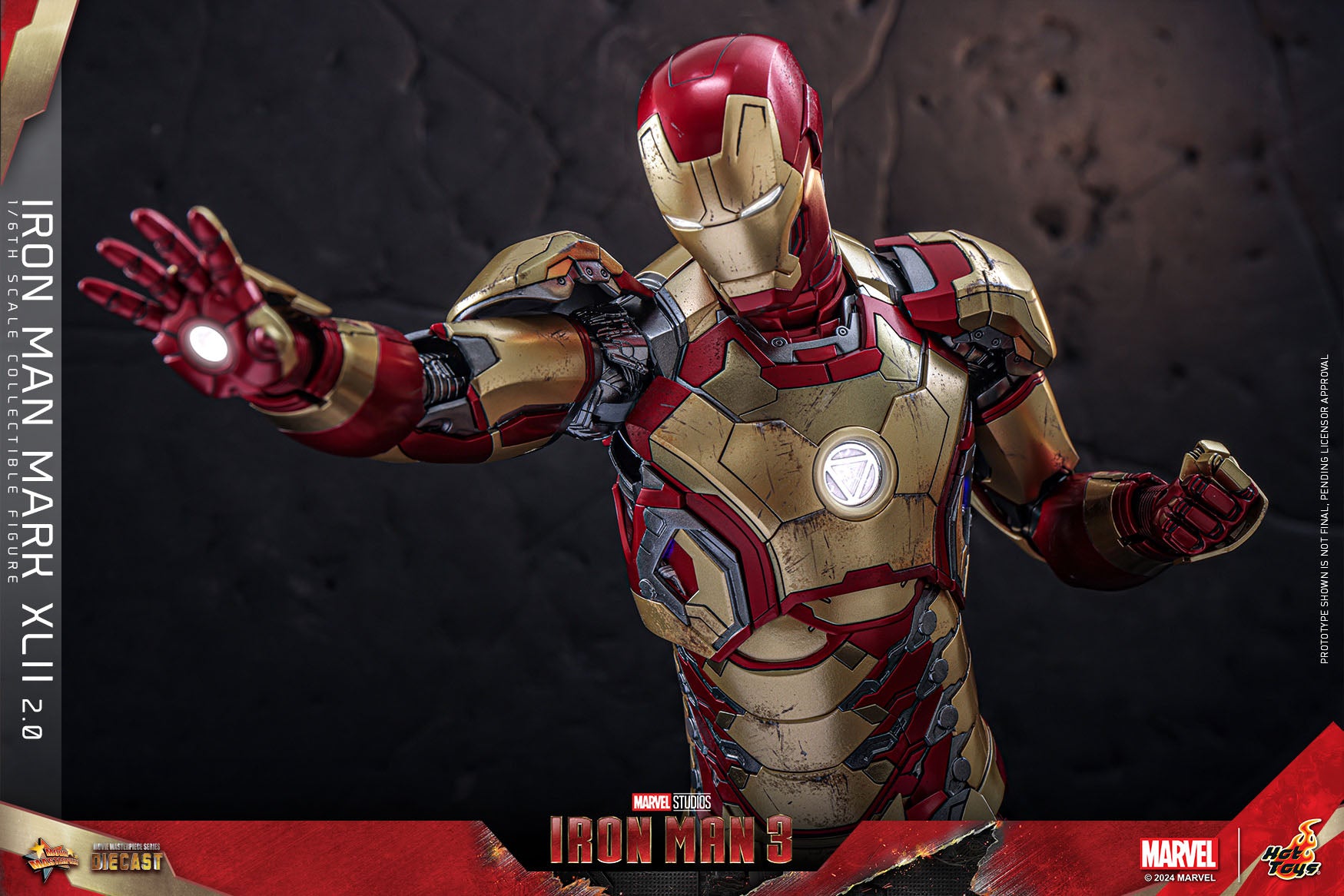 IRON MAN MARK XLII (2.0) DELUXE Sixth Scale Figure by Hot Toys