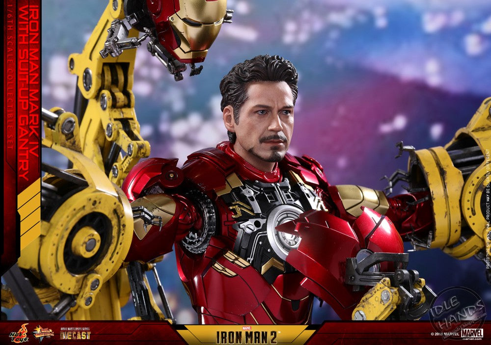 Iron Man Mark IV With Suit-Up Gantry Quarter Scale Collectible Set