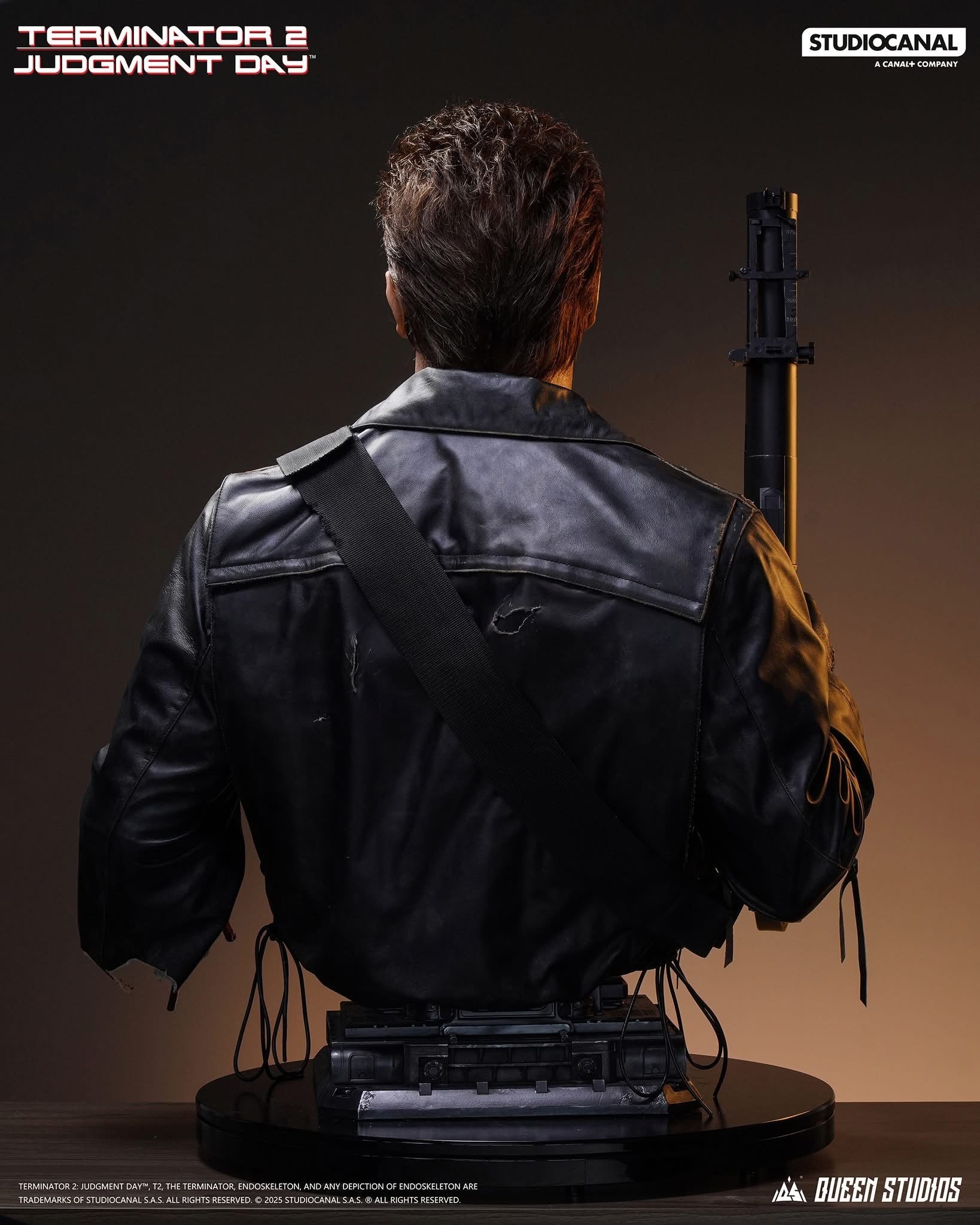 Terminator 2: T-800 Battle Damaged (Mechanical) Life-Size Bust