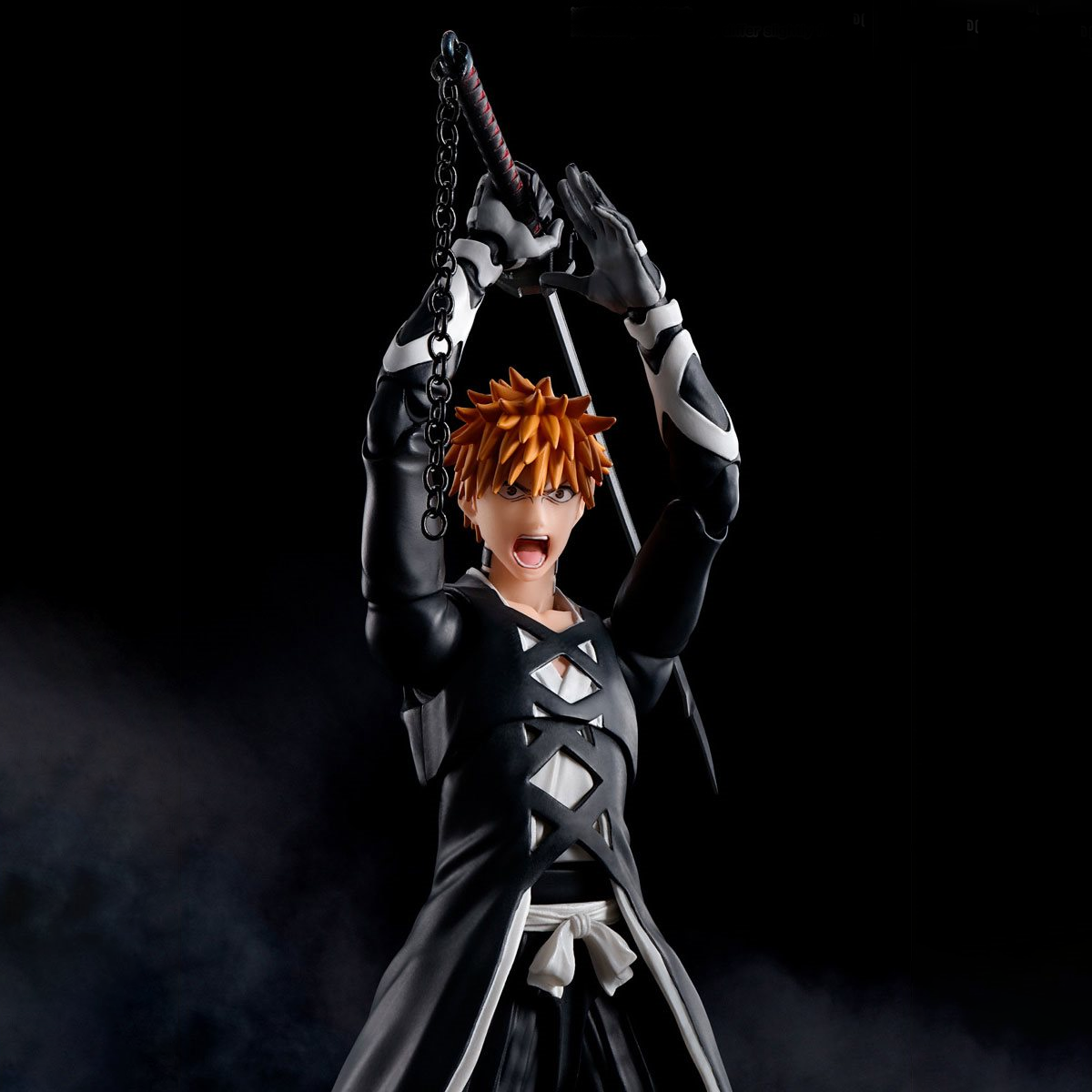 Bleach: Ichigo Kurosaki (Bankai Tensazagetsu) by S.H.Figuarts