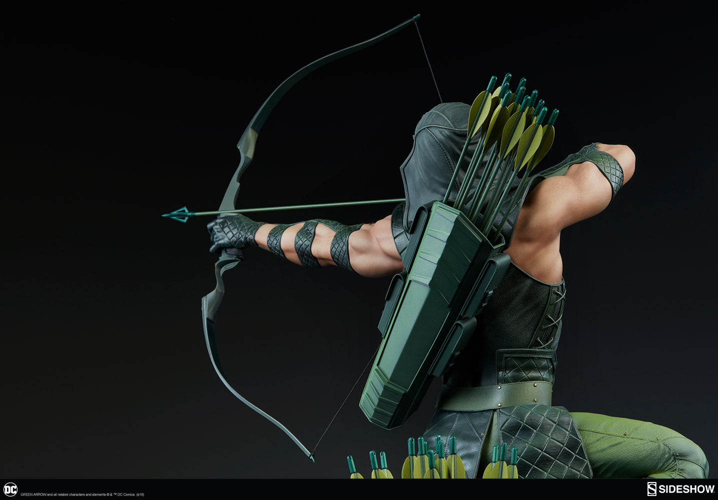 Green Arrow Premium Format Figure by Sideshow Collectibles
