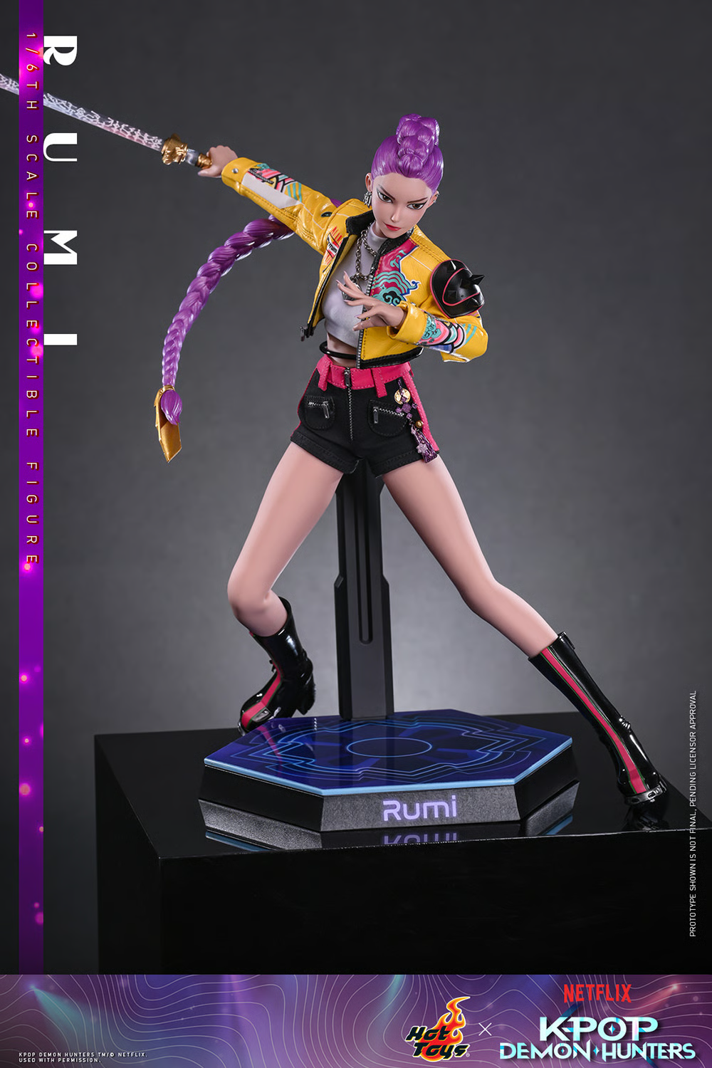 Rumi Sixth Scale Figure by Hot Toys