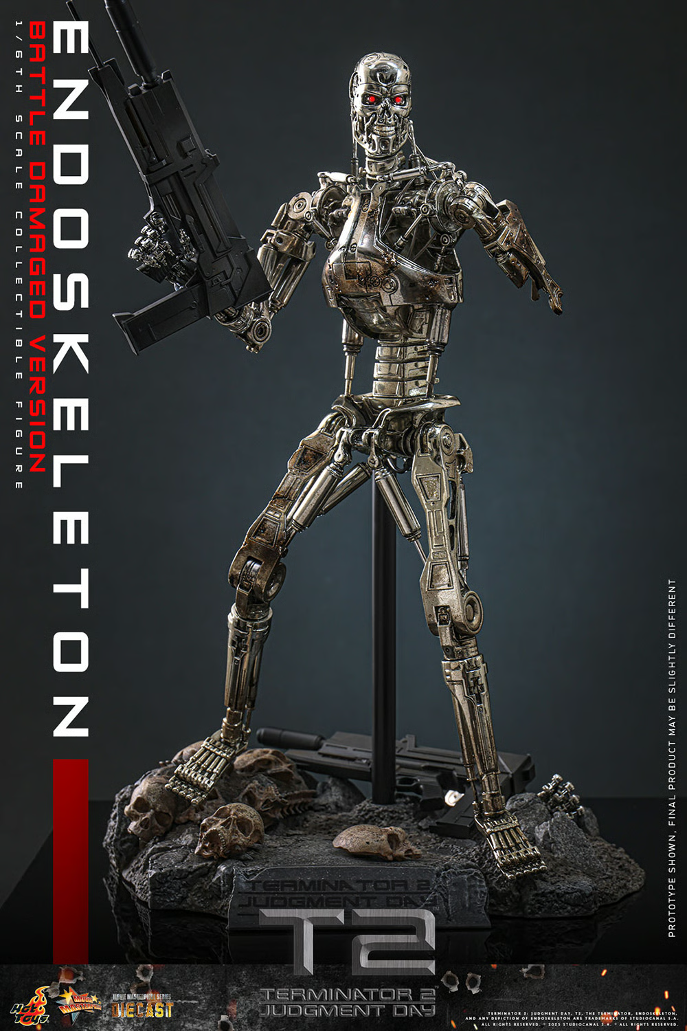 Endoskeleton (Battle Damaged Version) Sixth Scale Figure by Hot Toys