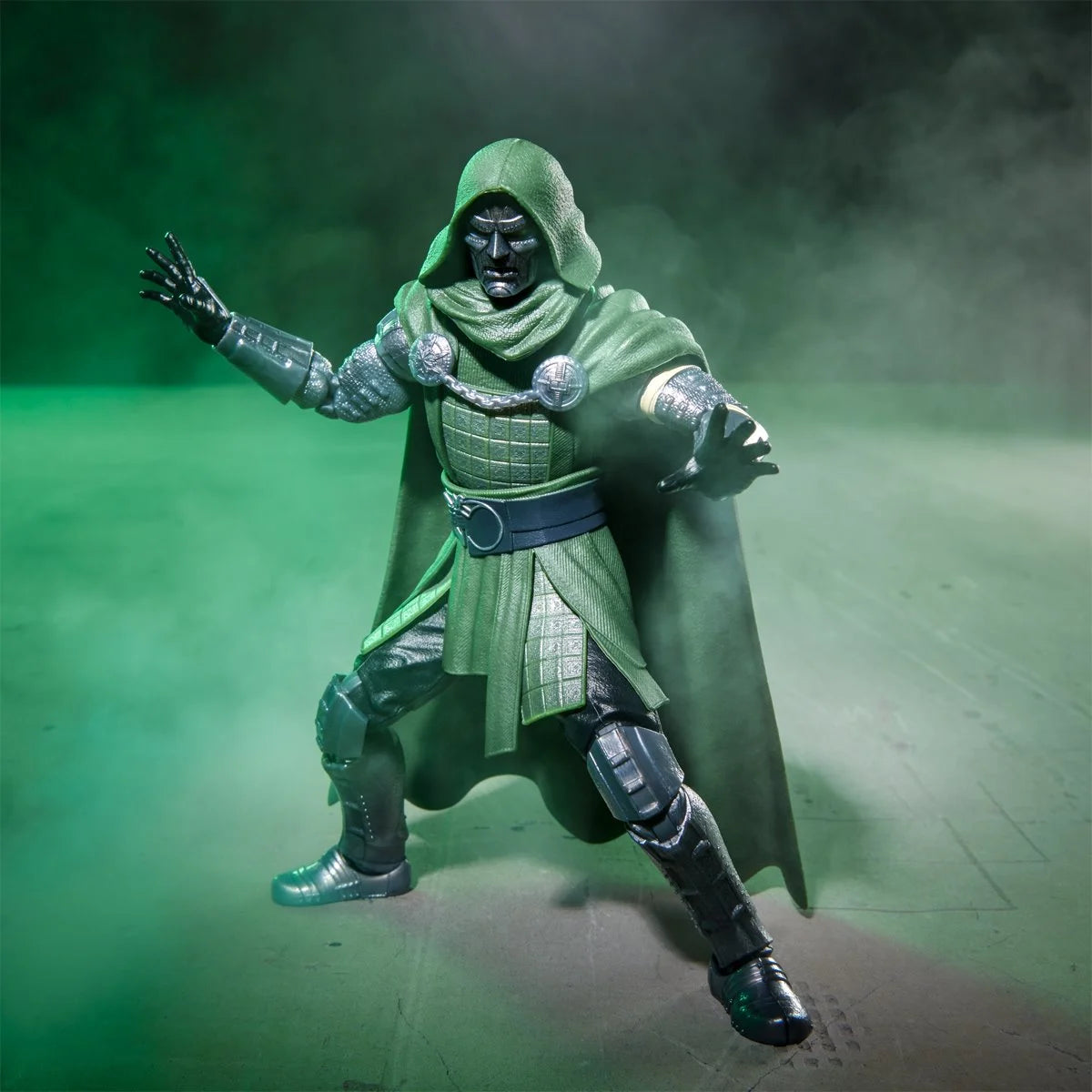 Avengers Doomsday Marvel Legends Series Doctor Doom Action Figure