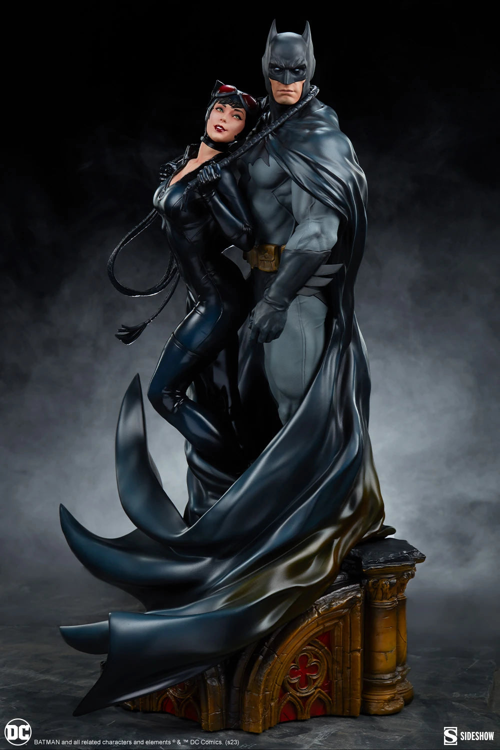 Batman and Catwoman Diorama By Sideshow