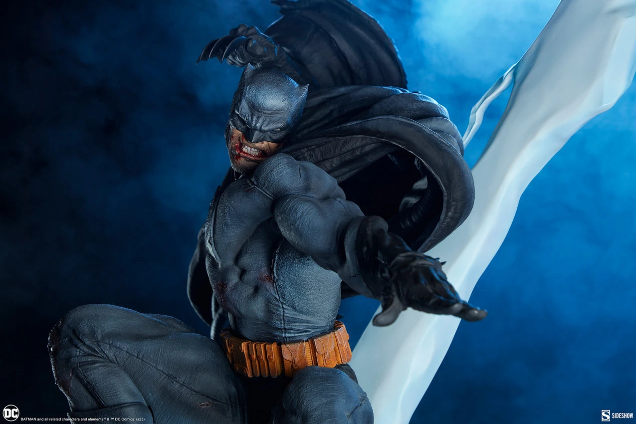 Batman The Dark Knight Returns Premium Format By Sideshow