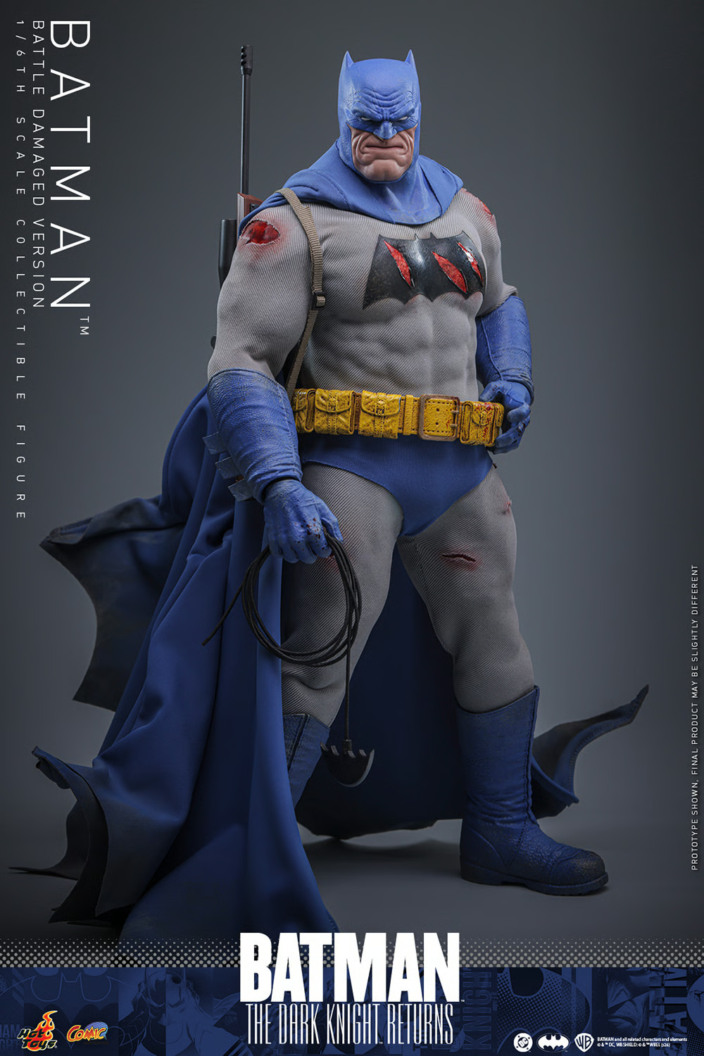 Batman (Battle Damaged Version) Sixth Scale Figure by Hot Toys