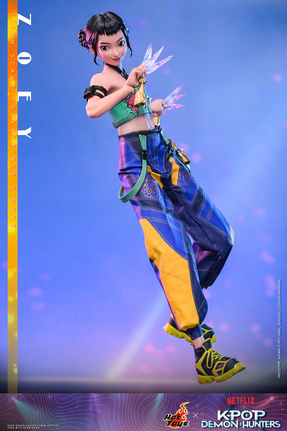 Zoey Sixth Scale Figure by Hot Toys