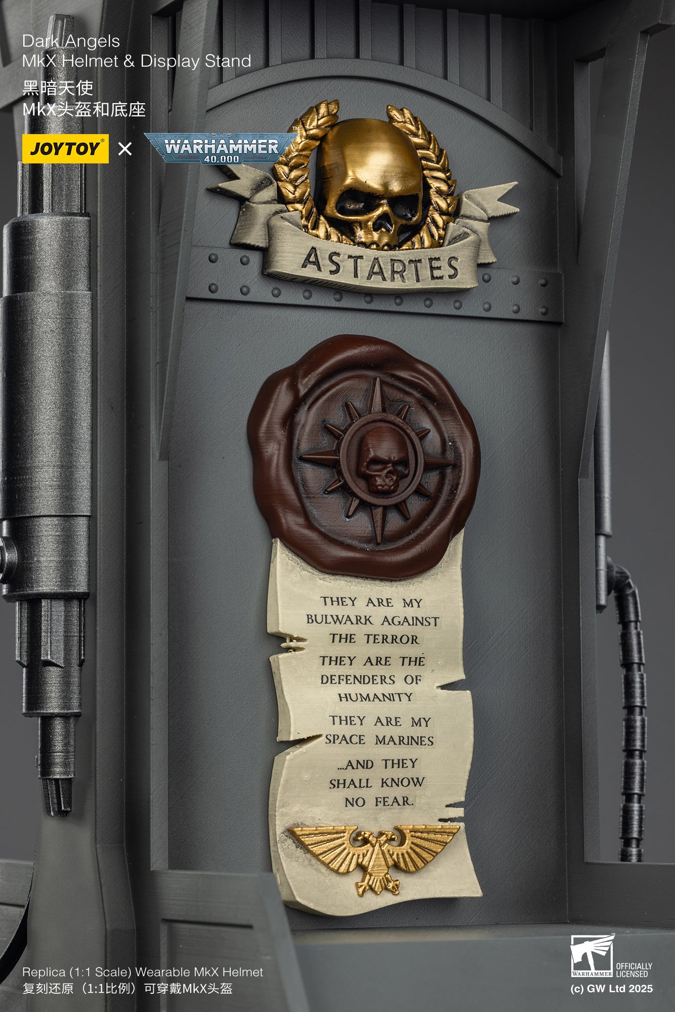 Warhammer 40,000 Dark Angels Mk. X Helmet Replica with Display Stand