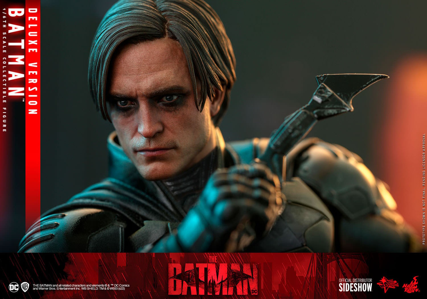 BATMAN (DELUXE VERSION) Sixth Scale Figure by Hot Toys