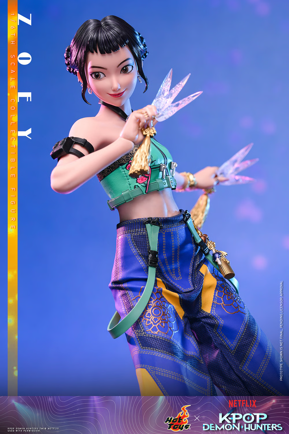 Zoey Sixth Scale Figure by Hot Toys
