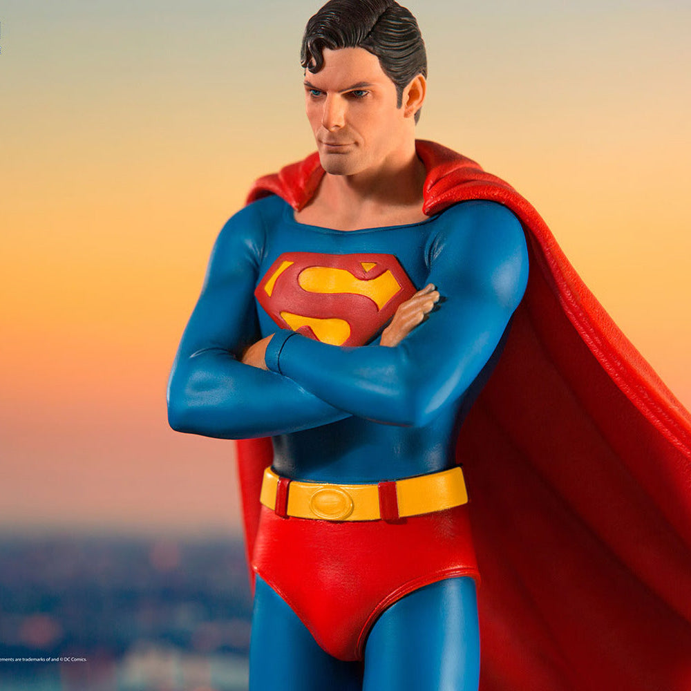 Superman 1978 Deluxe 1:10 Scale Statue Iron Studios