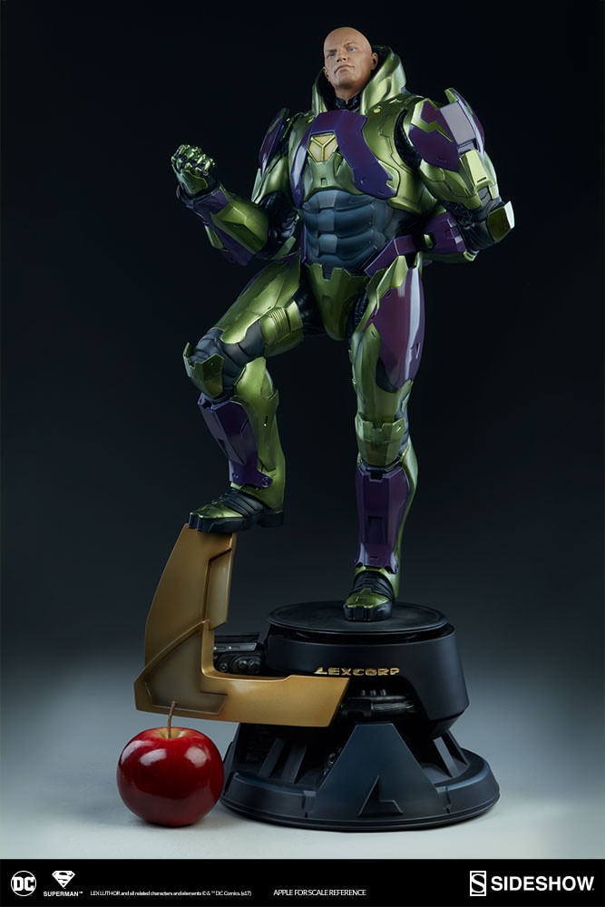 Lex Luthor in Power Suit Premium Format Figure