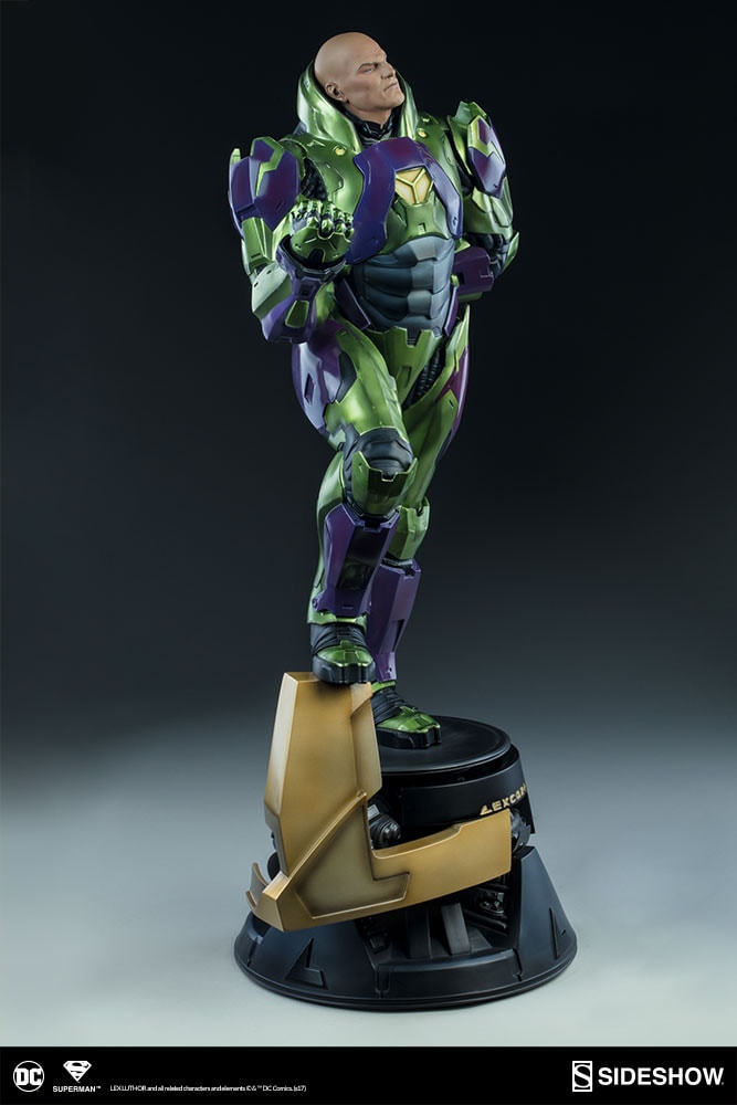 Lex Luthor in Power Suit Premium Format Figure
