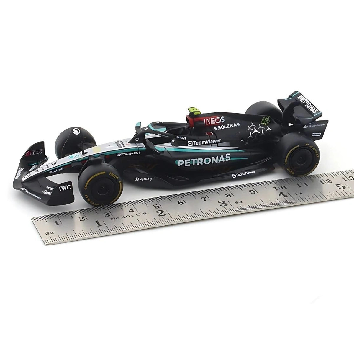 Bburago 1/43 Mercedes-AMG W15 Performance Set of 2 F1 Models #44 Lewis Hamilton #63 George Russel