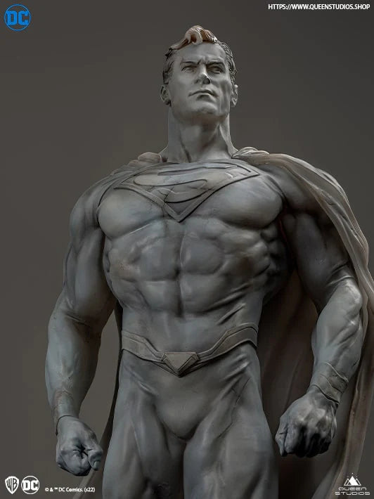 Queen Studios Superman (Museum Line) 1/4 Scale Statue