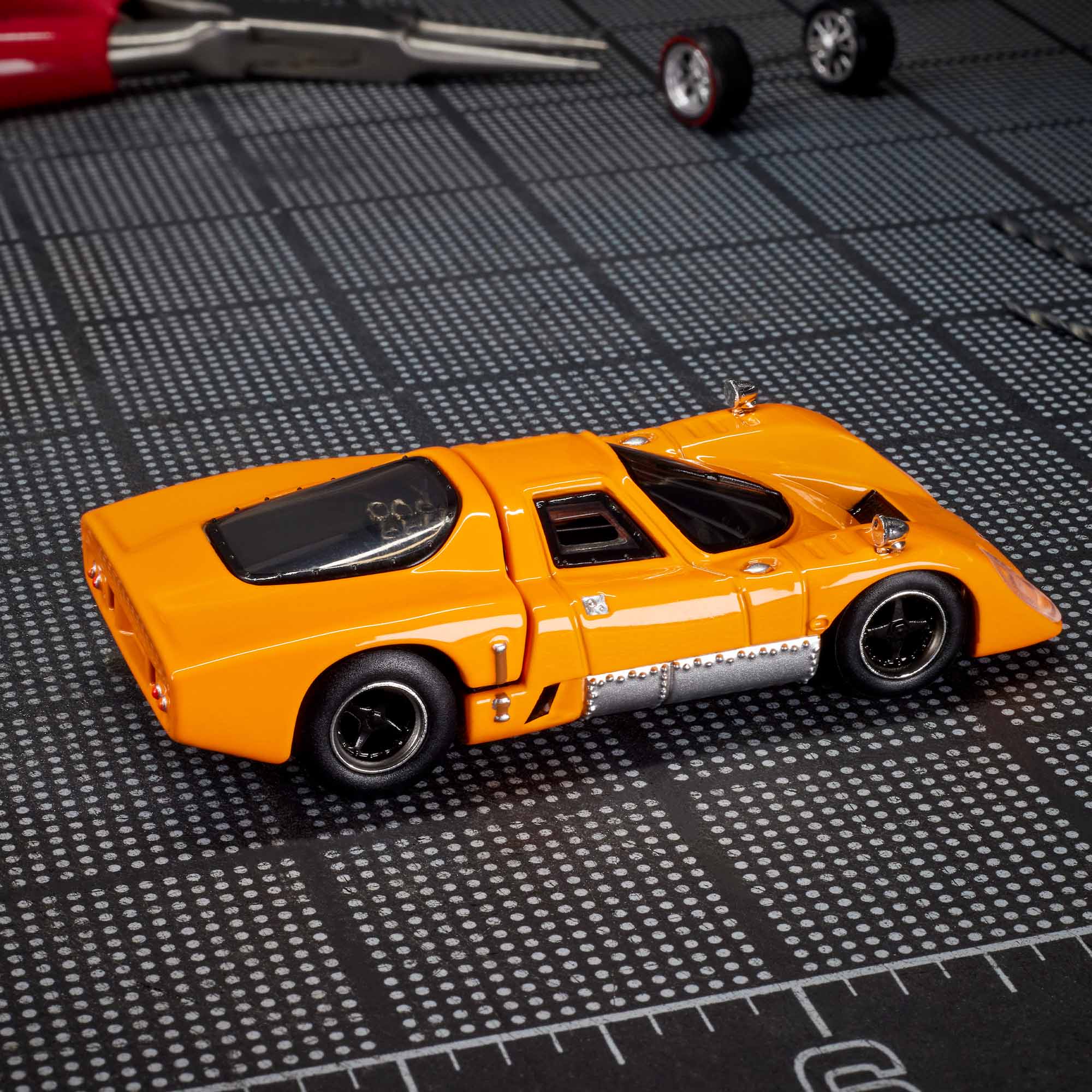 Hot Wheels Elite 64 McLaren M6GT Creations Exclusive