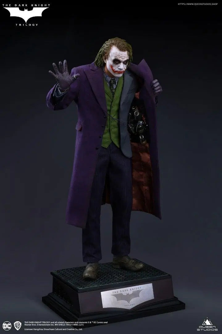 Queen Studios The Dark Knight Joker 1/4 Scale Statue